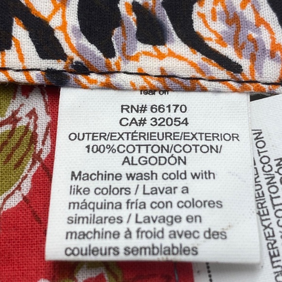 ANTHRO 3 PK REVERSIBLE COTTON MASKS/SANITIZER NEW - Picture 8 of 12